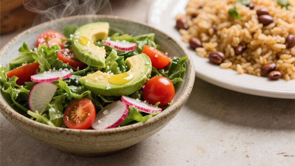 crisp salad with avocado