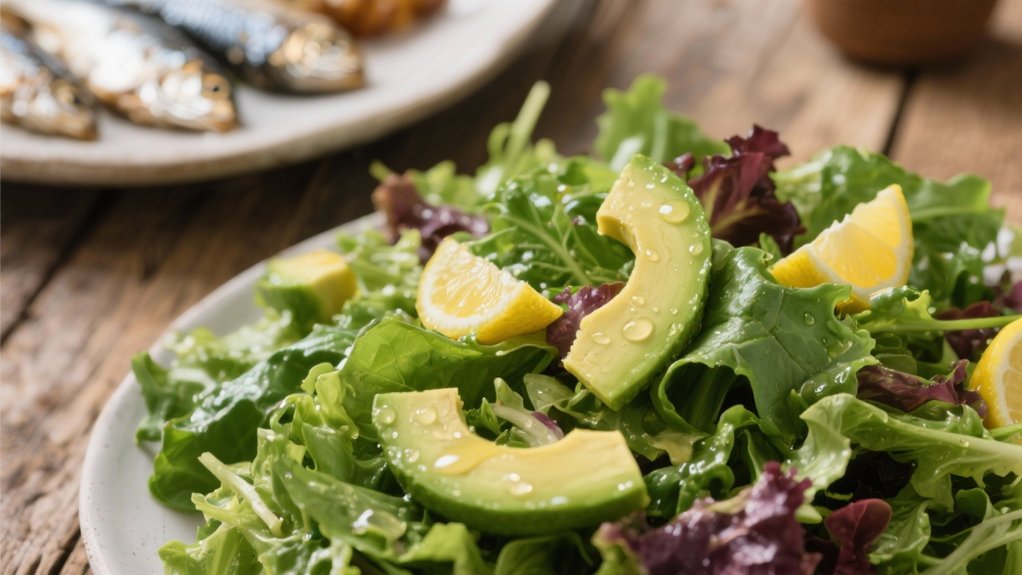 fresh mixed greens salad