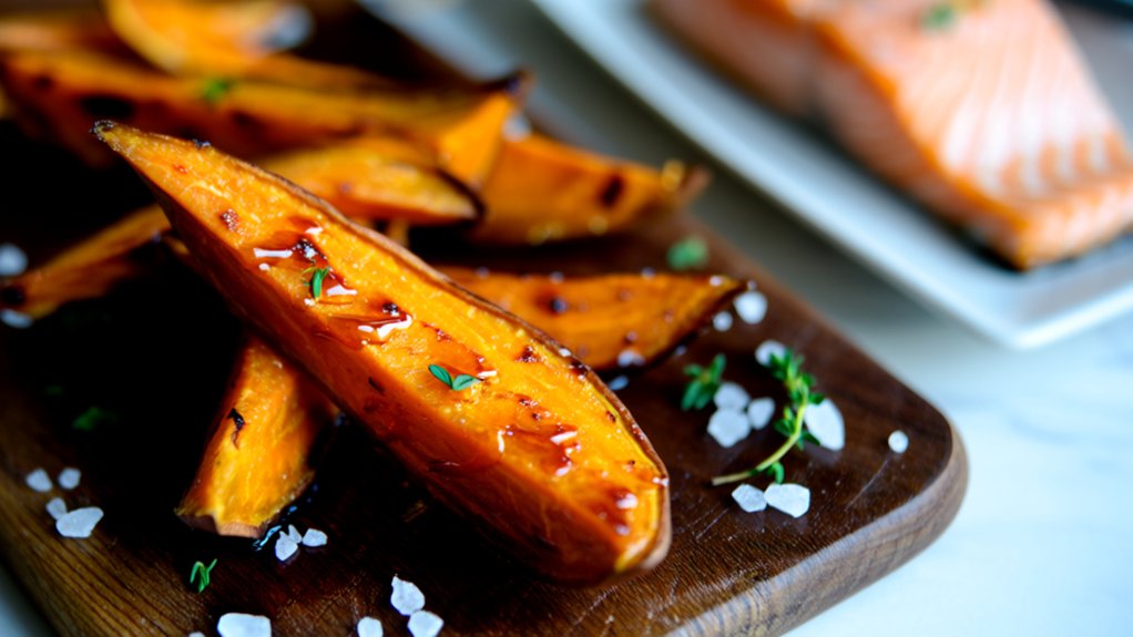 maple glazed sweet potato wedges
