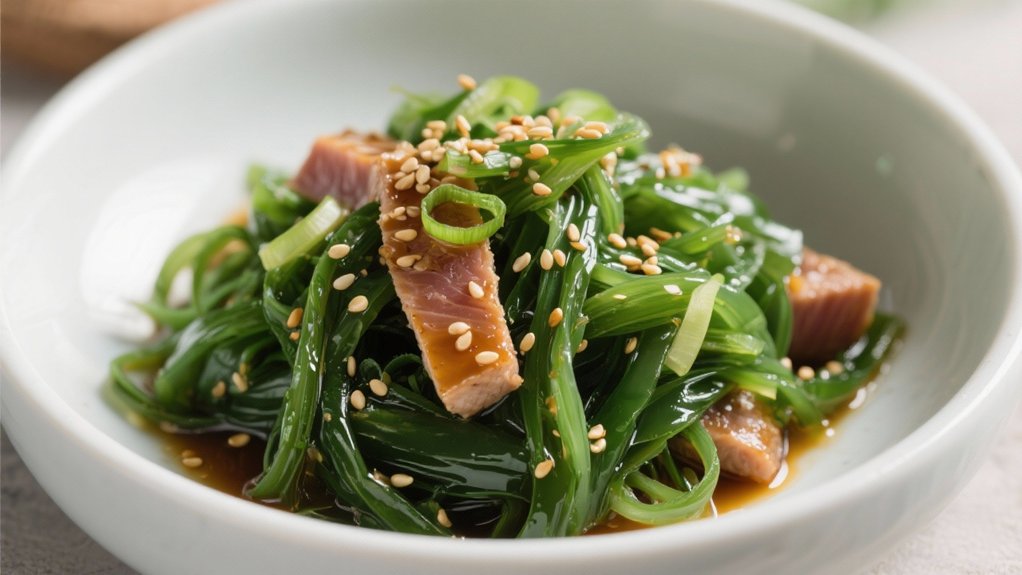 seaweed salad with sesame